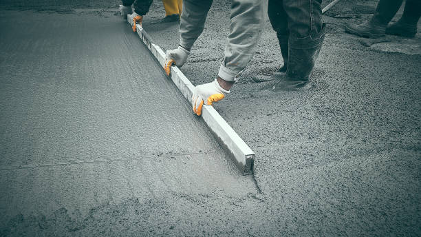 Best Concrete Sidewalk Installation  in Valparaiso, FL